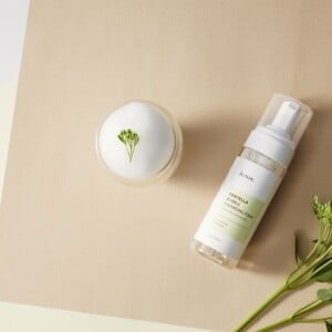 iUNIK Centella Bubble Cleansing Foam 150 ml 9 iUNIK Centella Bubble Cleansing Foam 150 ml - Detergente viso