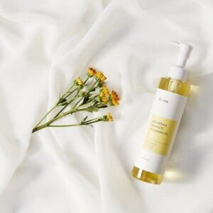 iUNIK Calendula Complete Cleansing Oil 200 ml 7 iUNIK Calendula Complete Cleansing Oil 200 ml - Olio detergente