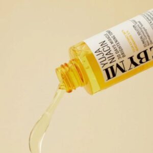 SOMEBYMI Yuja Niacin Brightening Toner 150ml - Tonico viso 4 SOMEBYMI Yuja Niacin Brightening Toner texture