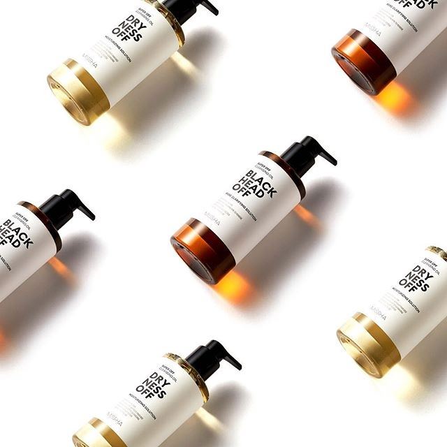 MISSHA Super Off Cleansing Oil (Blackhead Off) 305 ml 2 MISSHA Super Off Cleansing Oil (Blackhead Off) 305 ml - Olio detergente