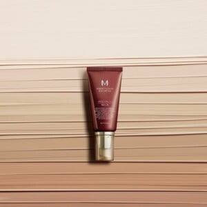 MISSHA M Perfect Cover BB Cream SPF42/PA+++ No. 13 Bright Beige 4 MISSHA M Perfect Cover BB Cream SPF42/PA+++ No. 13 Bright Beige - 20 ml