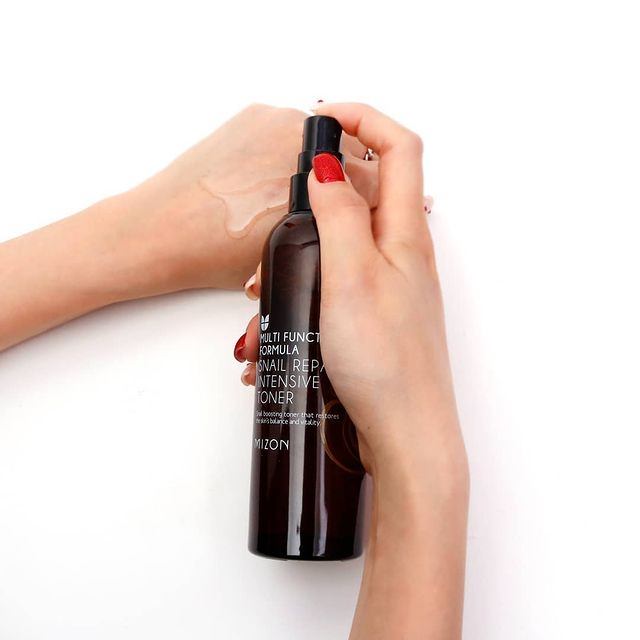 MIZON Snail Repair Intensive Toner 100ml - Tonico viso 3 MIZON Snail Repair Intensive Toner 100ml - Tonico viso