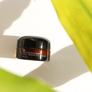 MIZON Snail Repair Eye Cream 25g 4 MIZON Snail Repair Eye Cream 25g - Contorno occhi