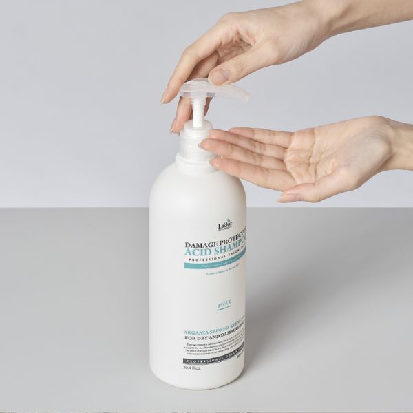 LADOR Damage Protector Acid Shampoo 900ml - Shampoo 3 LADOR Damage Protector Acid Shampoo packaging