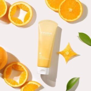 FRUDIA Citrus Brightening Micro Cleansing Foam 145ml 8 FRUDIA Citrus Brightening Micro Cleansing Foam 145ml - Detergente Viso