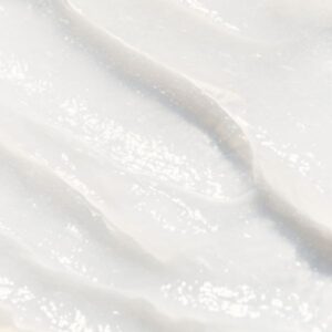 LADOR Wonder Balm 200ml 6 LADOR Wonder Balm texture