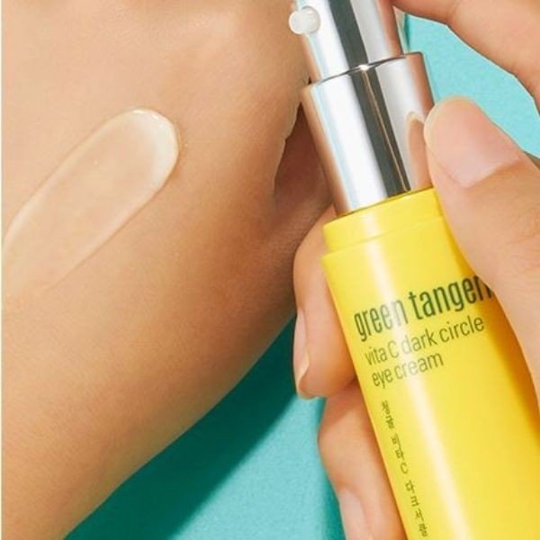 GOODAL Green Tangerine Vita C Dark Spot Care Eye Cream 30ml 3 GOODAL Green Tangerine Vita C Dark Circle Eye Cream 30ml - Contorno occhi
