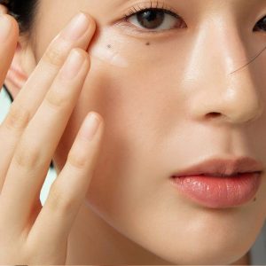 PURITO SEOUL Wonder Releaf Centella Eye Cream Unscented texture 2