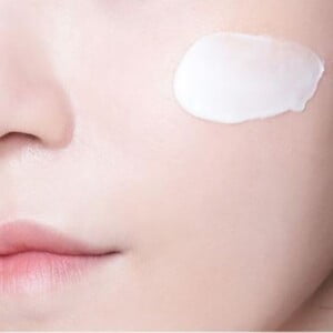 MIXSOON Centella Sun Cream SPF50+ PA++++ 50g - Protezione solare