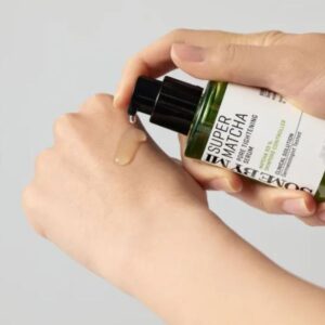 SOMEBYMI Super Matcha Pore Tightening Serum texture 2