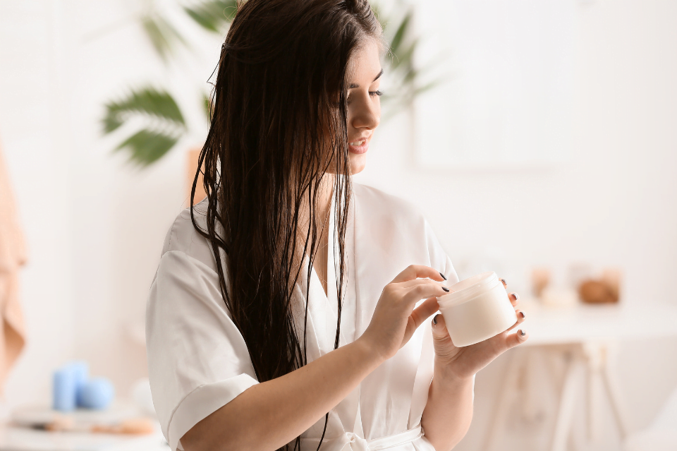 Trattamenti per capelli: cosa sono e come funzionano 5 trattamenti per capelli