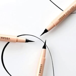 MIZON Vegan Liquid Eyeliner 0,5g - Eyeliner occhi 9 MIZON Vegan Liquid Eyeliner 0,5g - Eyeliner occhi