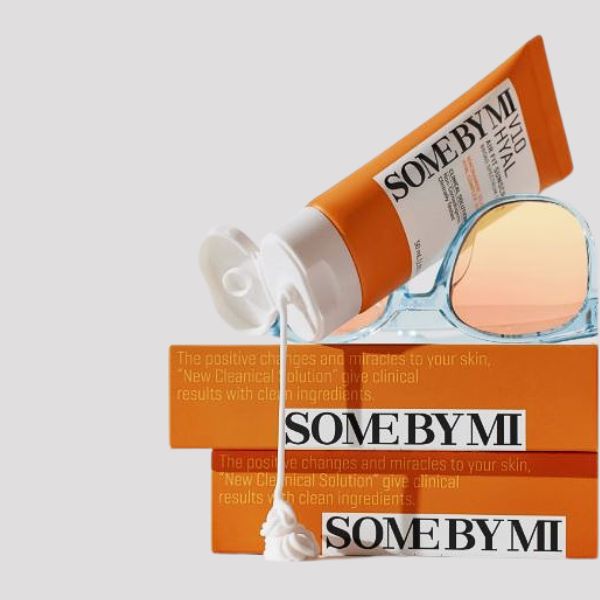 SOMEBYMI V10 HYAL Airfit Sunscreen SPF50+ 50ml 4 SOMEBYMI V10 HYAL Airfit Sunscreen SPF50+ packaging