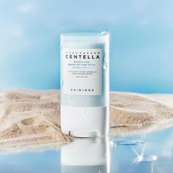 SKIN1004 Madagascar Centella Hyalu-Cica Silky-fit Sun Stick SPF50+ PA++++ 20g 4 SKIN1004 Madagascar Centella Hyalu-Cica Silky-fit Sun Stick SPF50+ PA++++ packaging