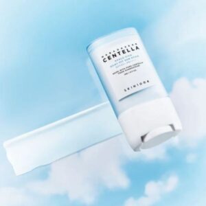 SKIN1004 Madagascar Centella Hyalu-Cica Silky-fit Sun Stick SPF50+ PA++++ 20g 9 SKIN1004 Madagascar Centella Hyalu-Cica Silky-fit Sun Stick SPF50+ PA++++ texture 2