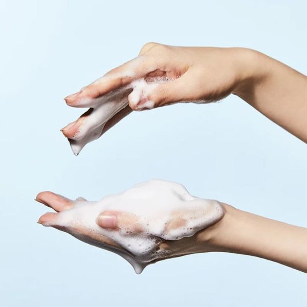 ANUA 8 Hyaluronic Acid Hydrating Gentle Foaming Cleanser 150ml 3 ANUA 8 Hyaluronic Acid Hydrating Gentle Foaming Cleanser foam