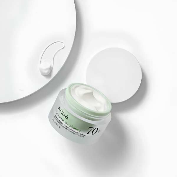 ANUA Heartleaf 70% Intense Calming Cream 50ml 4 ANUA Heartleaf 70% Intense Calming Cream texture