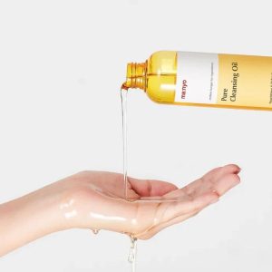 MANYO Pure Cleansing Oil 200ml 4 MANYO Pure Cleansing Oil texture