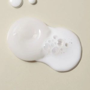 KAINE Kombu Jelly Oil Cleanser texture