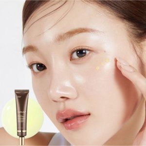 MEDICUBE Deep Vita A Retinol Serum texture 2