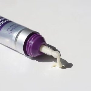 MISSHA Time Revolution Retinol 4000 Shot Intensive Cream texture