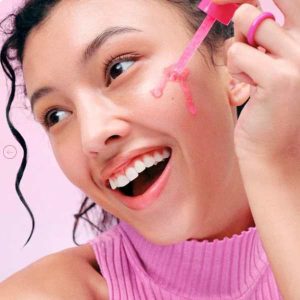 Eqqualberry NAD+ Peptide Boosting Serum texture