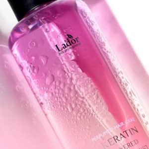 LADOR Keratin Layered Oil Mist Fig Tea texture