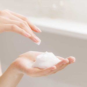 HEVEBLUE Salmon Caring Centella Bubble Cleanser texture 2
