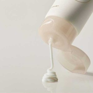 HEVEBLUE Salmon Caring Centella Cream texture 2