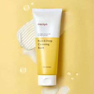 MANYO Pure & Deep Cleansing Foam texture 2
