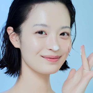 SKIN1004 Madagascar Centella Hyalu-Cica Moisture Cream texture 3