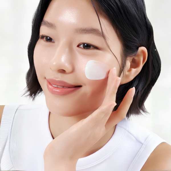 ABIB Heartleaf Mild Sunscreen Relief Tube 50ml 6 ABIB Heartleaf Mild Sunscreen Relief Tube texture 2