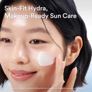 ABIB Sedum Hyaluron Sunscreen Watery Tube SPF 50+ PA++++ texture 2