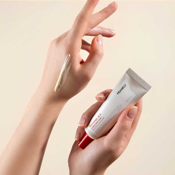 FRANKLY Retinol 0.1% Cream 30ml 2 FRANKLY Retinol 0.1% Cream texture