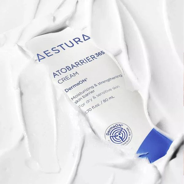AESTURA Atobarrier 365 Cream 80ml 3 AESTURA Atobarrier 365 Cream texture