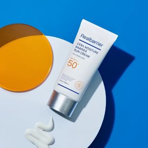 REAL BARRIER Cera Moisture Barrier Sun Cream SPF 50+ PA++++ 50ml 7 REAL BARRIER Cera Moisture Barrier Sun Cream texture 2