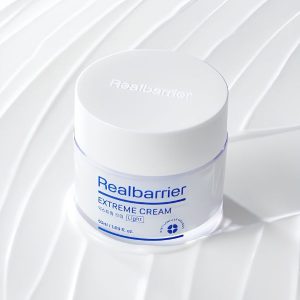 REAL BARRIER Extreme Cream Light texture