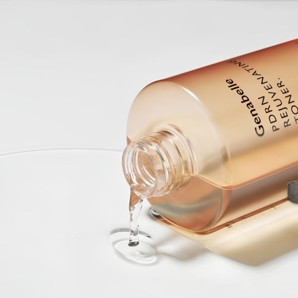GENABELLE PDRN Rejuvenating Toner 300ml 3 GENABELLE PDRN Rejuvenating Toner texture