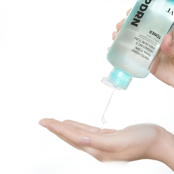 VT COSMETICS PDRN Toner 250ml 4 VT COSMETICS PDRN Toner texture 2